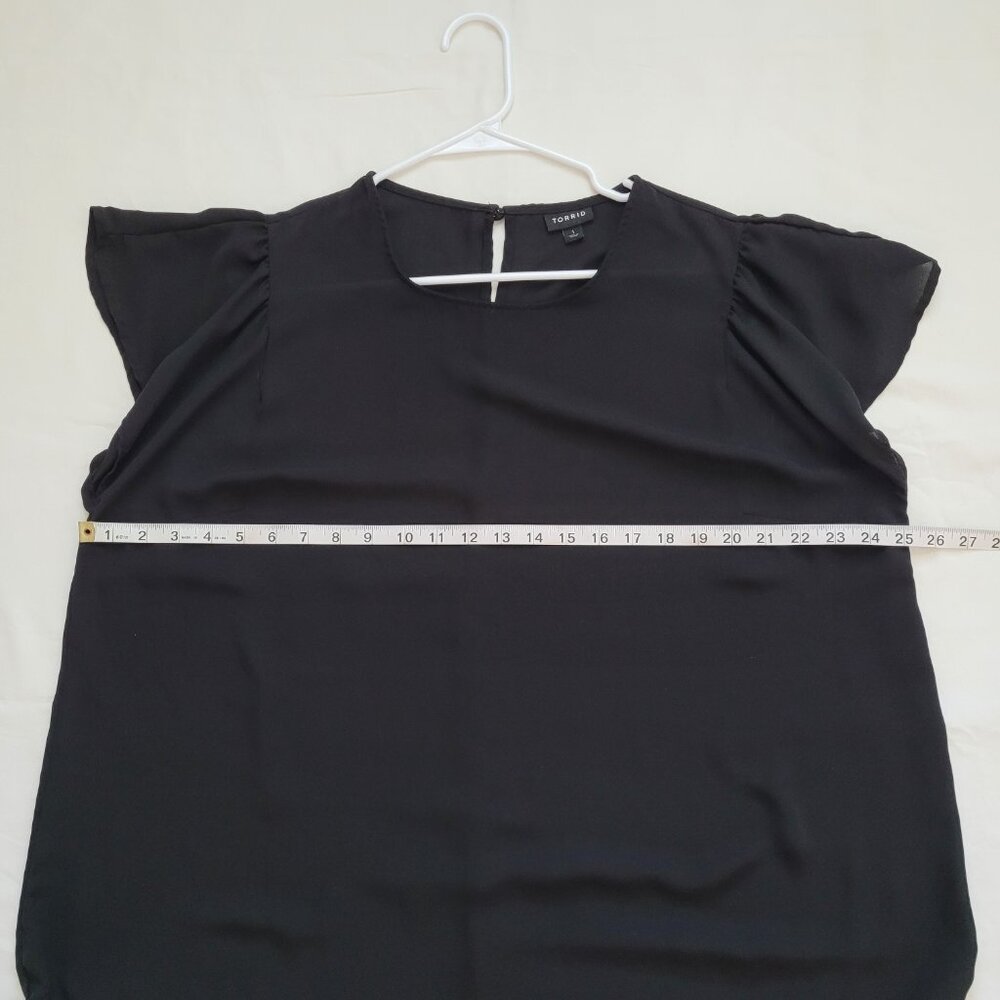 Torrid Women's Shear Black Flutter Short Sleeve Blouse Size 1 - Picture 7 of 10